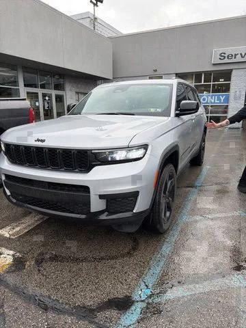 2024 Jeep Grand Cherokee L Altitude 4x4