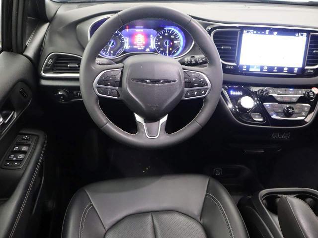 2025 Chrysler Pacifica Select for sale in Scottsdale, AZ