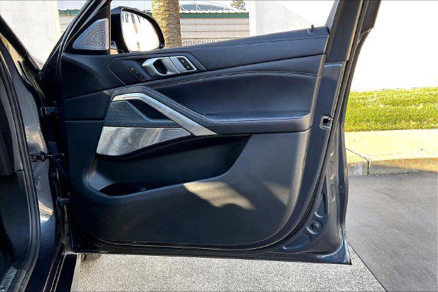 2020 BMW X6 M50i