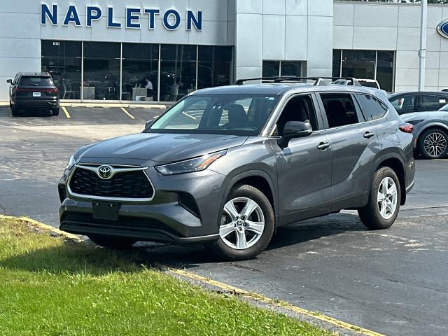 2023 Toyota Highlander L for sale in Libertyville, IL
