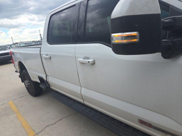2023 Ford F-350 LARIAT