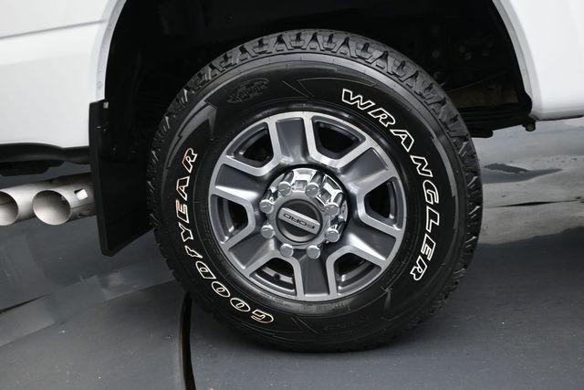 2023 Ford F-350 LARIAT