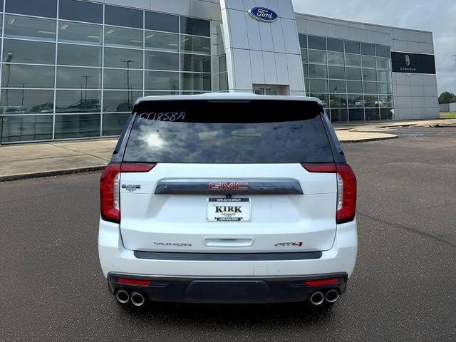 2024 GMC Yukon 4WD AT4