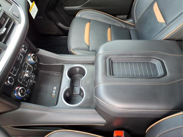 2024 GMC Yukon 4WD AT4