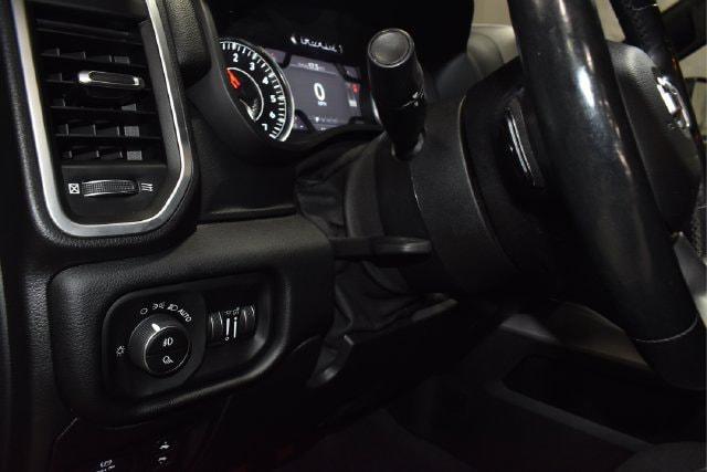 2019 Ram 1500 Big Horn/Lone Star Crew Cab 4x4 57 Box
