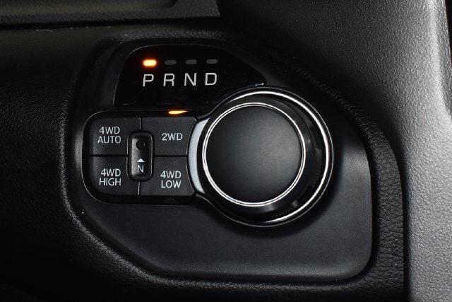 2019 Ram 1500 Big Horn/Lone Star Crew Cab 4x4 57 Box