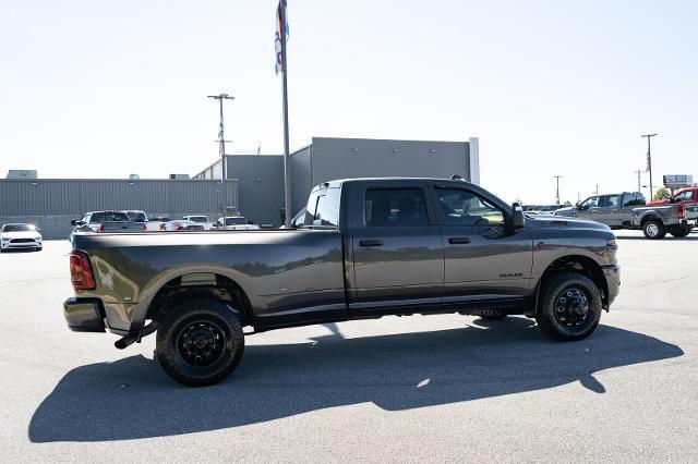 2025 Ram 3500 Big Horn Crew Cab 4x4 8 Box