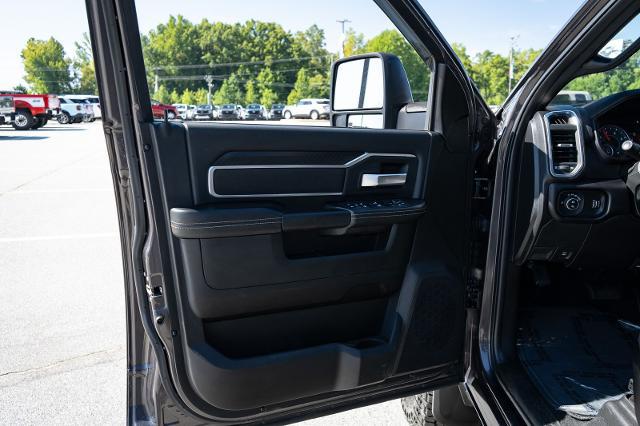 2025 Ram 3500 Big Horn Crew Cab 4x4 8 Box
