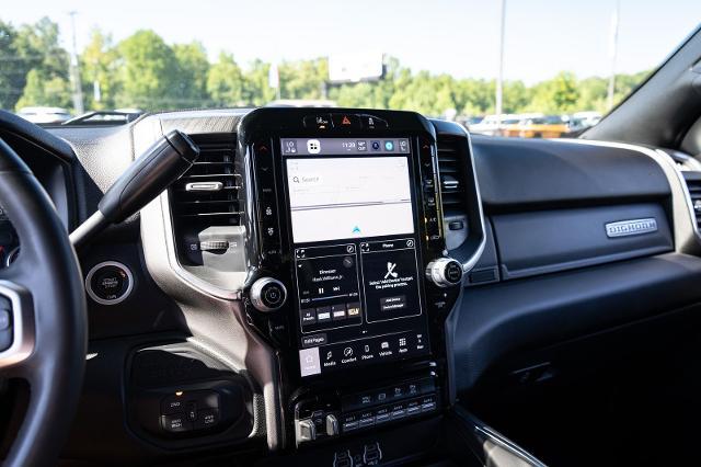 2025 Ram 3500 Big Horn Crew Cab 4x4 8 Box
