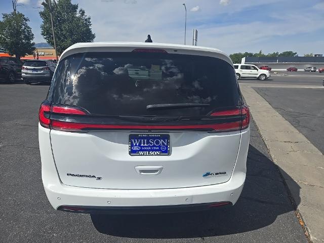 2024 Chrysler Pacifica Hybrid S Appearance Pkg