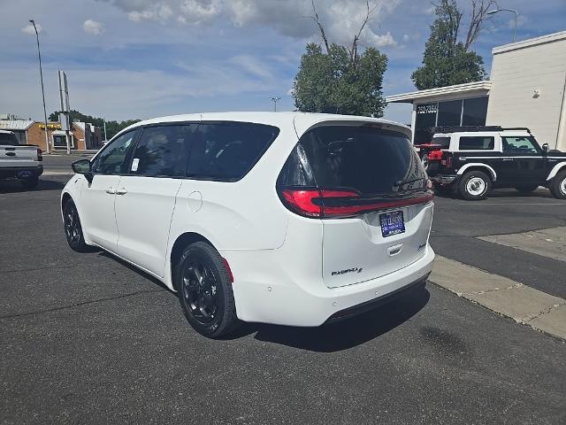 2024 Chrysler Pacifica Hybrid S Appearance Pkg
