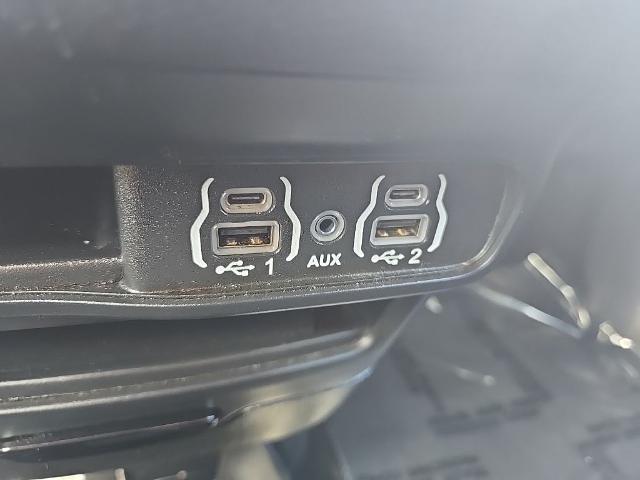 2024 Chrysler Pacifica Hybrid S Appearance Pkg