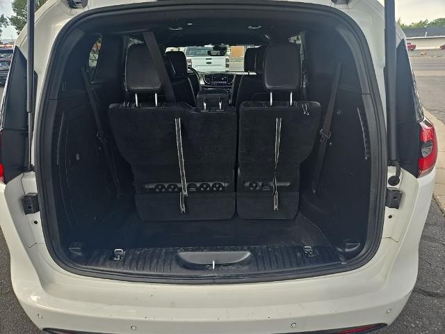 2024 Chrysler Pacifica Hybrid S Appearance Pkg