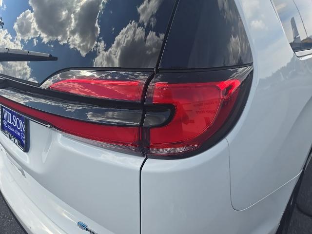 2024 Chrysler Pacifica Hybrid S Appearance Pkg