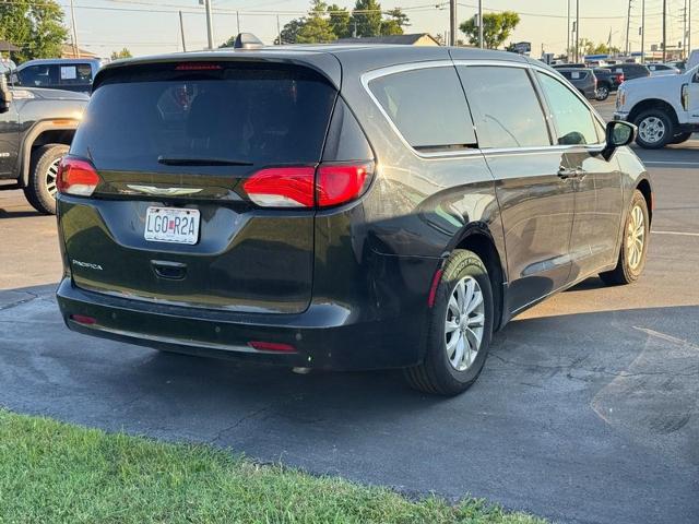 2017 Chrysler Pacifica Touring