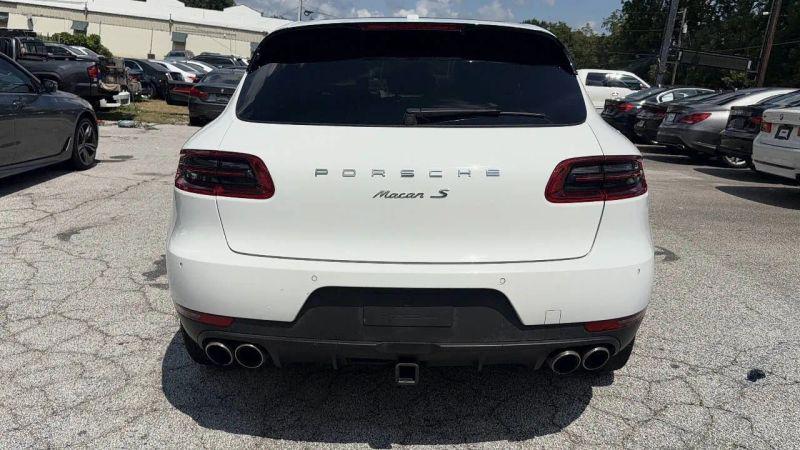 2016 Porsche Macan S