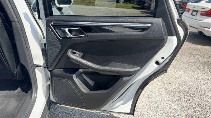 2016 Porsche Macan S