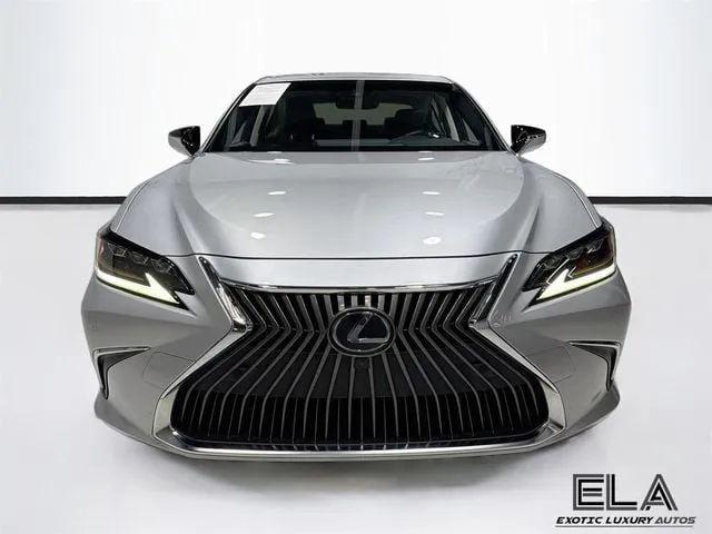 2019 Lexus ES 300h Luxury