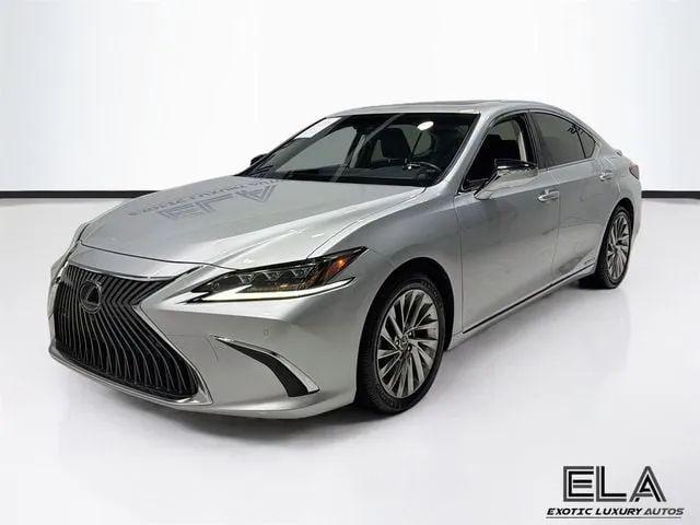 2019 Lexus ES 300h Luxury