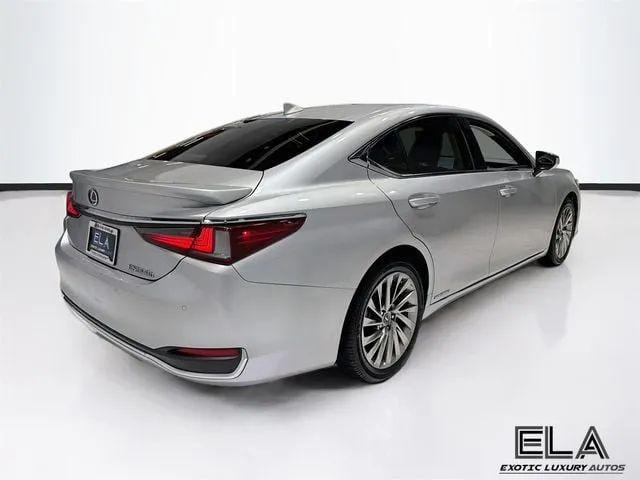 2019 Lexus ES 300h Luxury