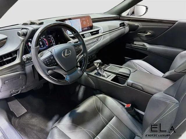 2019 Lexus ES 300h Luxury