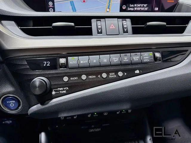 2019 Lexus ES 300h Luxury