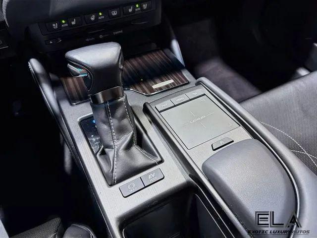 2019 Lexus ES 300h Luxury