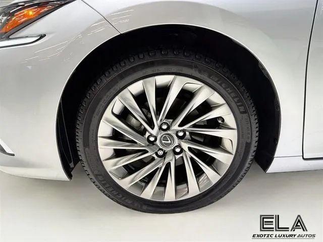 2019 Lexus ES 300h Luxury
