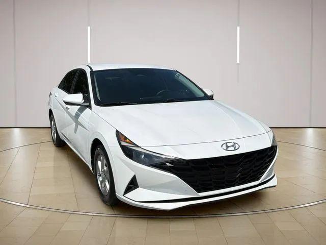2021 Hyundai Elantra SE