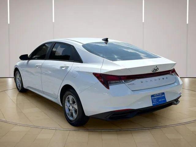2021 Hyundai Elantra SE