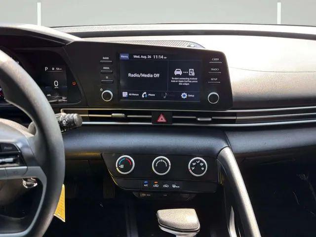2021 Hyundai Elantra SE