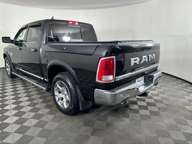 2017 RAM 1500 Limited Crew Cab 4x4 57 Box 2017 RAM 1500 Limited Crew Cab 4x4 57 Box