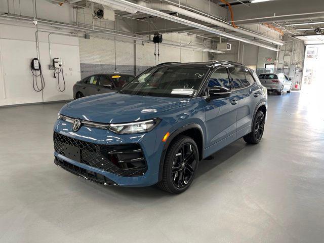 2026 Volkswagen Tiguan SE R-Line Black for sale in Watertown, MA