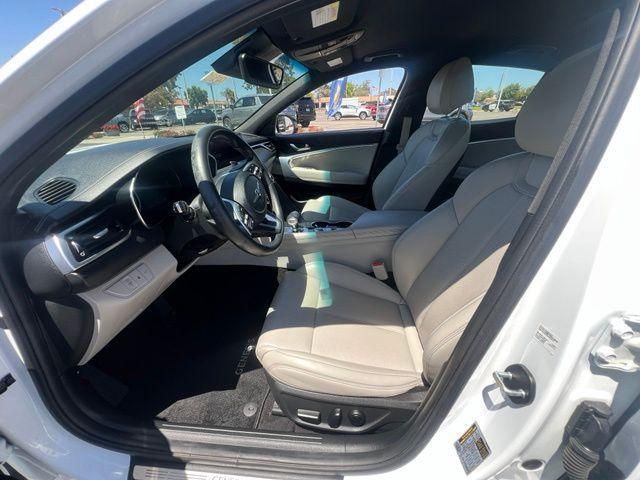 2023 Genesis G70 2.0T AWD