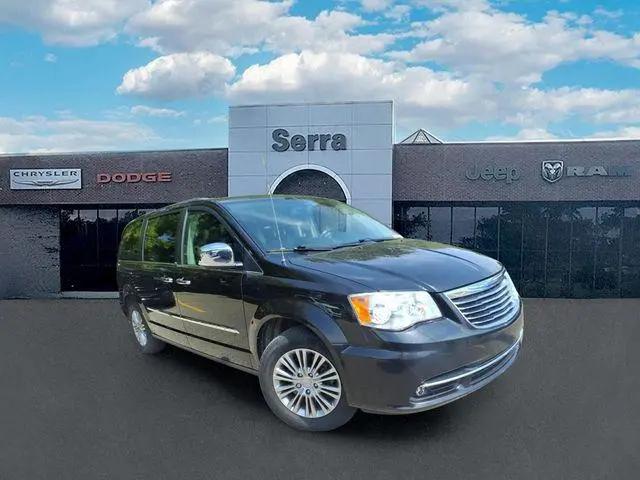 2013 Chrysler Town & Country Touring-L for sale in Orion Township, MI