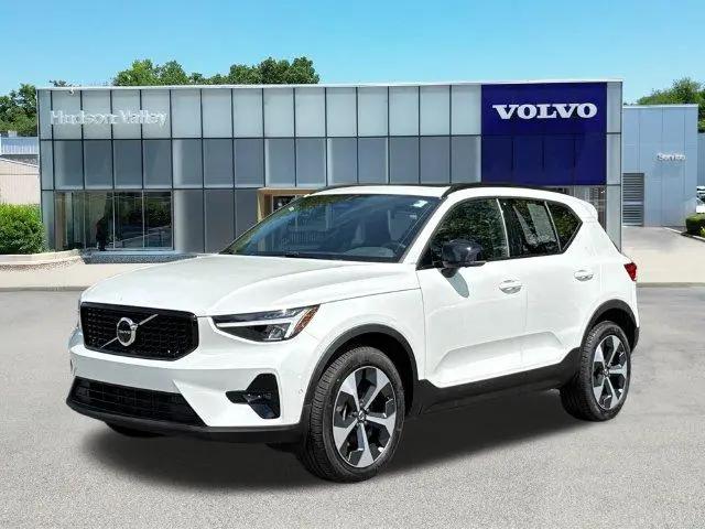 2025 Volvo XC40 B5 Plus Dark Theme for sale in Danbury, CT
