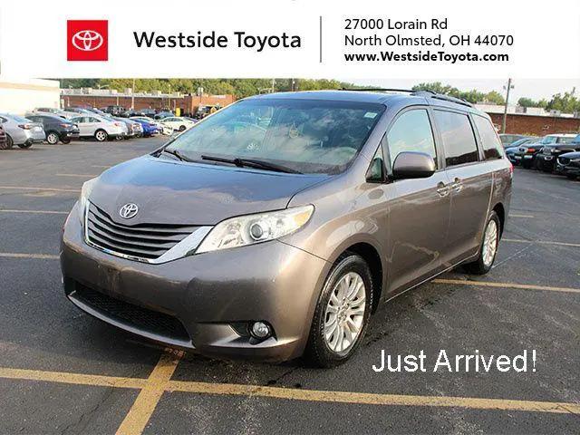 2013 Toyota Sienna XLE V6 8 Passenger for sale in North Olmsted, OH