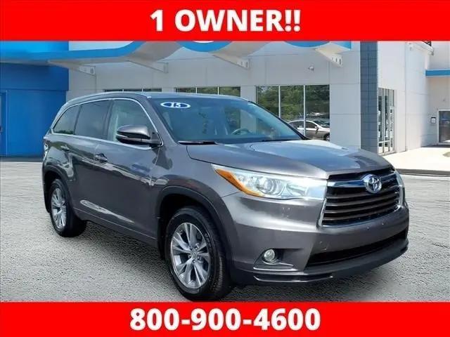 2015 Toyota Highlander XLE V6 for sale in Cortland, OH