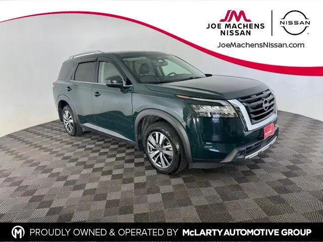 2022 Nissan Pathfinder SL 2WD for sale in Columbia, MO