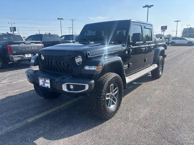 2020 Jeep Gladiator Overland for sale in Davenport, IA