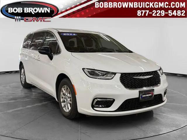 2024 Chrysler Pacifica Touring L for sale in Ankeny, IA