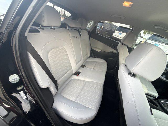 2023 Hyundai Kona SEL - Photo 28