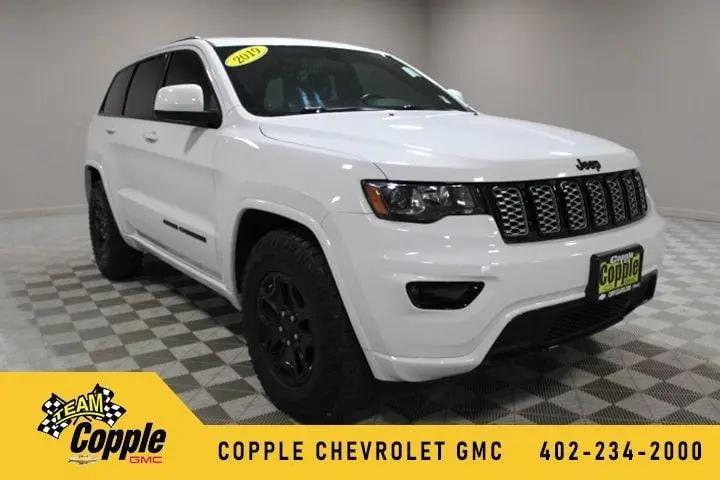 2019 Jeep Grand Cherokee Altitude 4x4 for sale in Louisville, NE