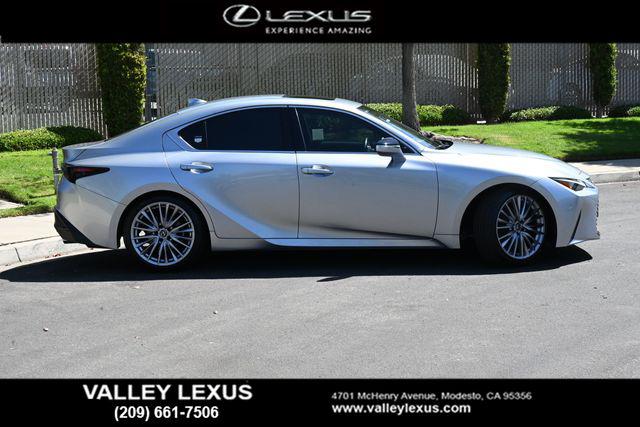 2024 Lexus IS 300 300