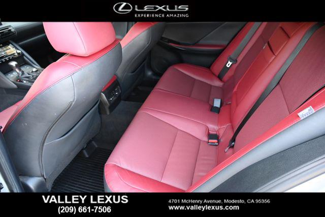 2024 Lexus IS 300 300