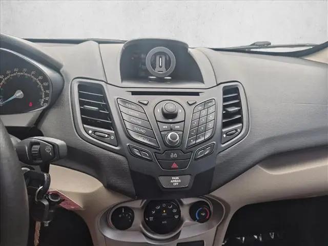 2015 Ford Fiesta SE