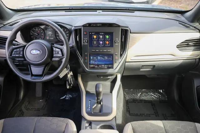 2025 Subaru Forester Base