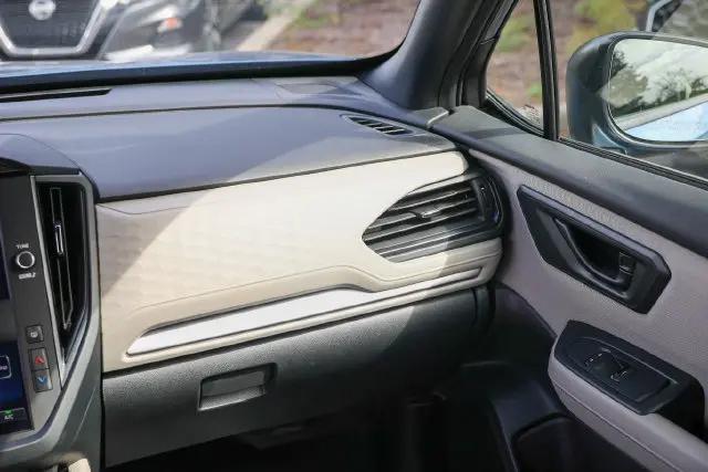 2025 Subaru Forester Base