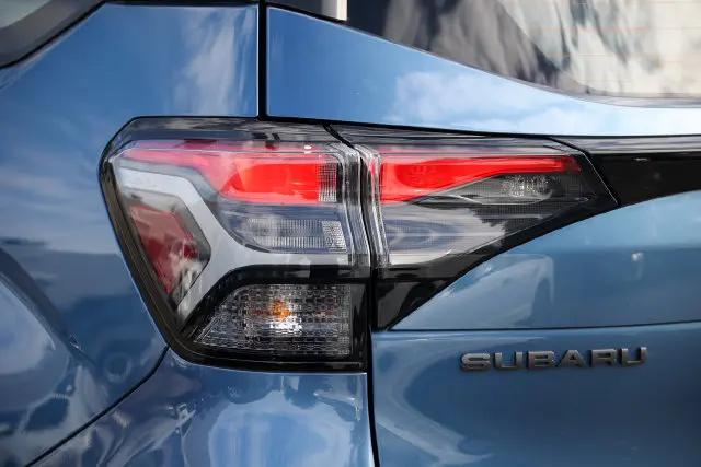 2025 Subaru Forester Base