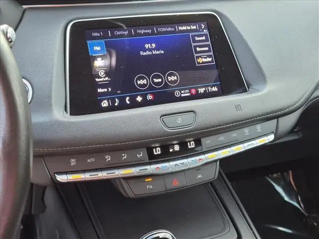 2021 Cadillac XT4 FWD Premium Luxury